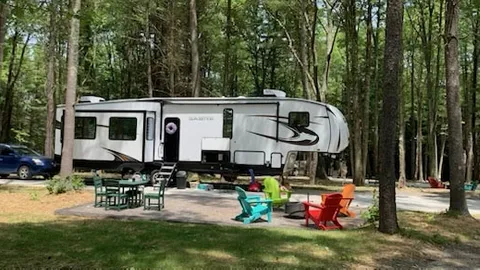 50/30 Amp VIP Pull Through- Full Service RV Site — image 1 of 1