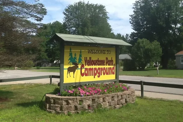 Yellowstone Park Campground – photo 1