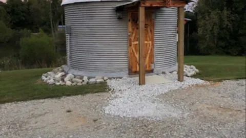 Cabin 8 — image 1 of 5