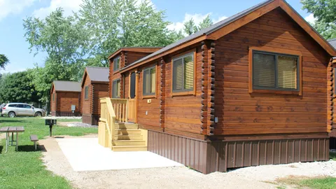 Barton Lake Bungalow — image 1 of 7