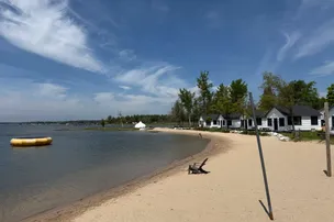 Hills Point Resort – photo 3