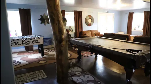 B&B - Family Room — image 2 of 24