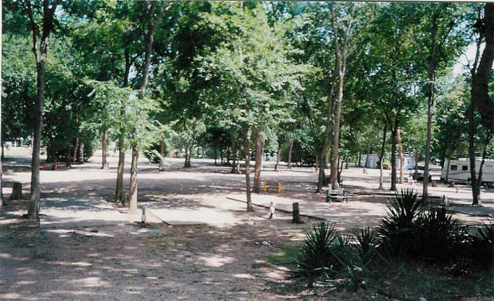 Patriot RV Park - Waco - Photo 5