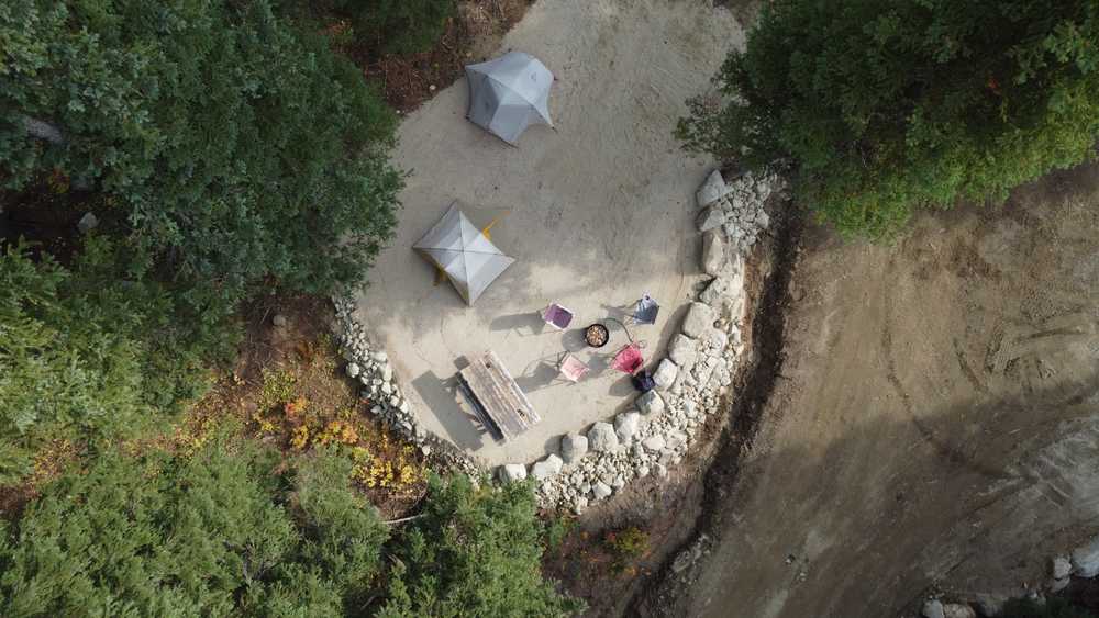 Hummingbird Lodge & Campground - Photo 3