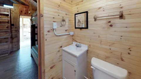 Pine Lodge (Sleeps 6) — image 5 of 5