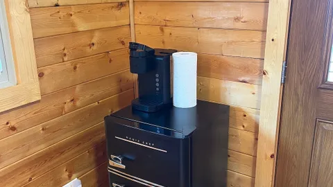 Country Music Cabin — image 7 of 7
