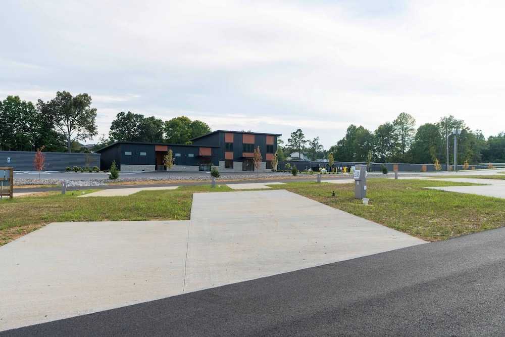 Etown RV Park, Elizabethtown, Kentucky - Photo 2