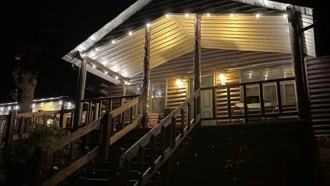 Cabin 05 — image 3 of 3