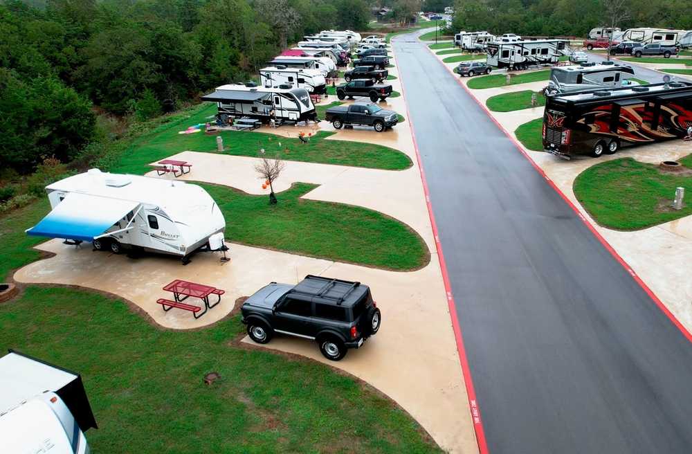 Great Escapes RV Resorts Bryan-College Station, Bryan, Texas - Photo 2