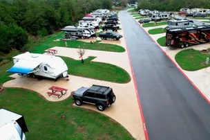 Great Escapes RV Resorts Bryan-College Station – photo 2