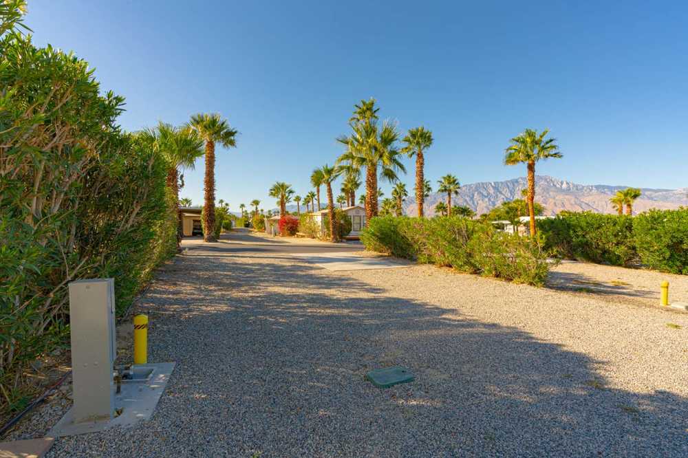 Standard Full Hook Up RV Site