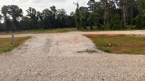 30/50 AMP DELUXE PULL-THRU SITE 20 — image 1 of 1
