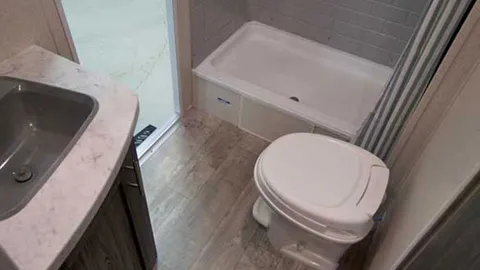 Prime RV Rental — image 2 of 8