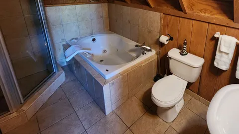 Keepers Quarters - Cabin 1 — image 19 of 19
