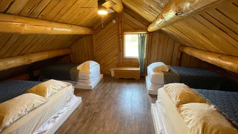 Super Log Cabin — image 2 of 12