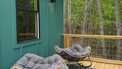 Tiny Home — image 11 of 11