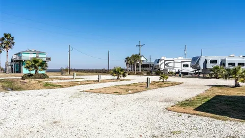 RV Site #5 — image 4 of 4