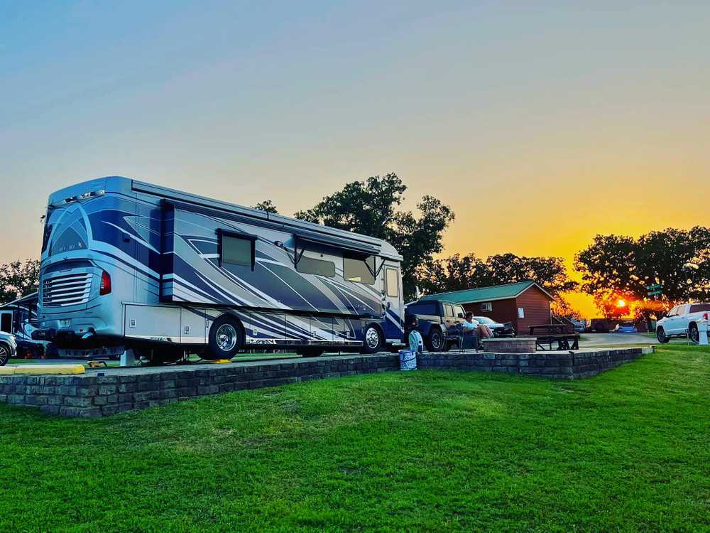 The Vineyards Campground & Cabins, Grapevine, Texas - Photo 4
