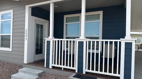 Signature Cottage 2 Bedroom — image 1 of 8