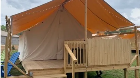 Double Hot Tub Love Glamping Pod — image 1 of 4
