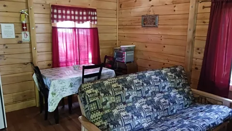 Large Cabin — image 7 of 7