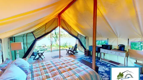 Family Lakefront Glamping — image 2 of 5
