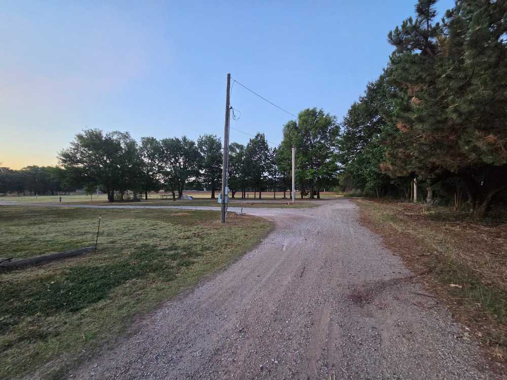 Forest Oaks RV Park, Anthony, Kansas - Photo 4
