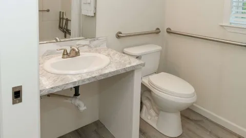 Standard Cottage Rental — image 2 of 12