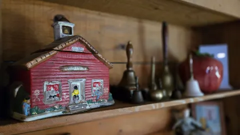 Cabin — image 2 of 20