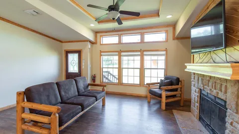 Yogi Bear™ Bunkhouse — image 2 of 9