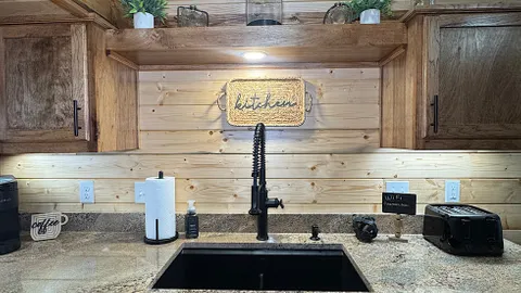 The Pine Nook — image 2 of 6