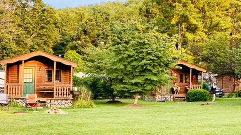 Comfort Cabin — image 2 of 16