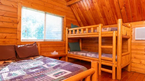 Cedar Cabin 1 Rm — image 2 of 3