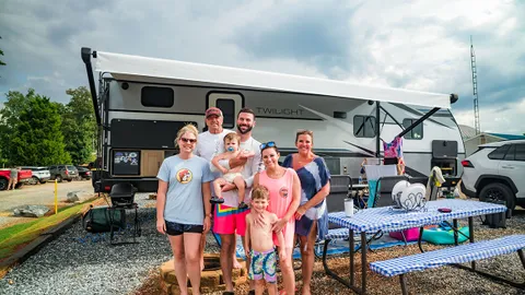 30/50 Amp Premium Waterfront RV Site (U) — image 3 of 3