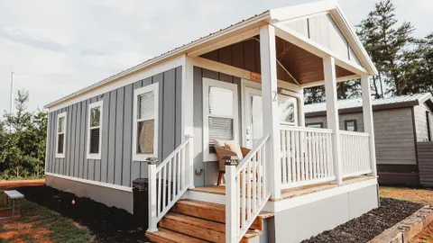 Deluxe Lakeview Cabin — image 1 of 20