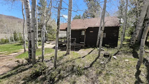 Cabin 11 (Sleeps 7) — image 2 of 12