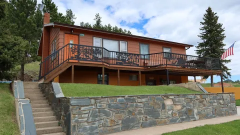 Elk Ridge Vacation Home — image 1 of 17