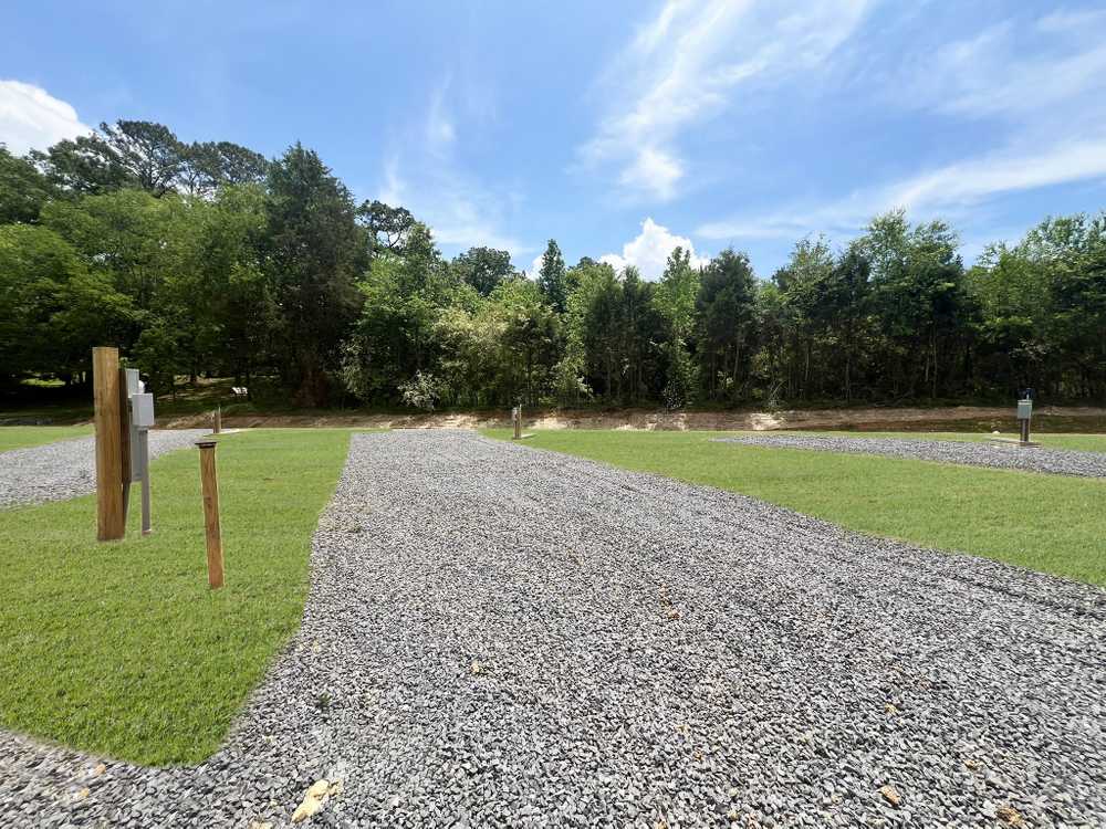 Knot Working Tiny Town and RV Park, Guntersville, Alabama - Photo 5