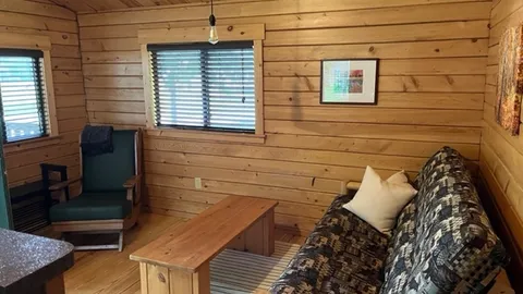 Deluxe 4-Person Cabin — image 8 of 8