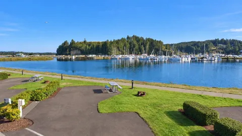 Waterfront Harbor View Head-In — image 1 of 3