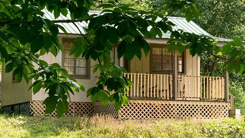Tennessee Cabin — image 1 of 3