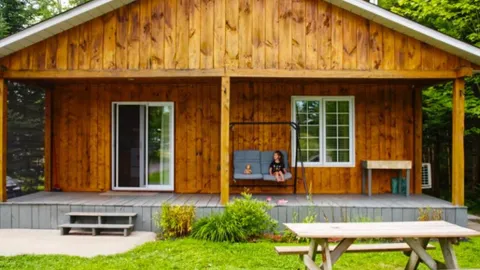 Cottage — image 1 of 7