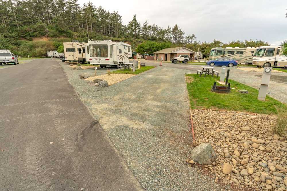 Sun Outdoors Coos Bay Coos Bay, Oregon Campspot