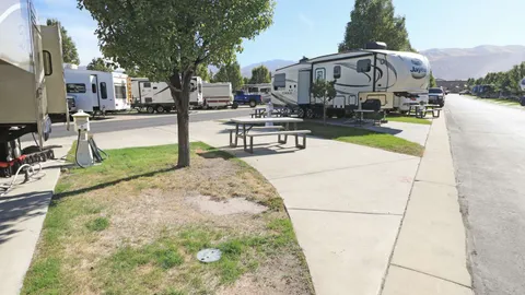Deluxe Plus Full Hookup Pull-Through RV Site — image 2 of 3