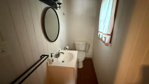 Deluxe Cabin — image 8 of 8