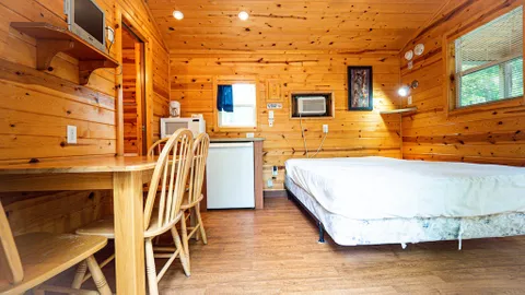 Studio Lodge w/ Bathroom — image 3 of 3