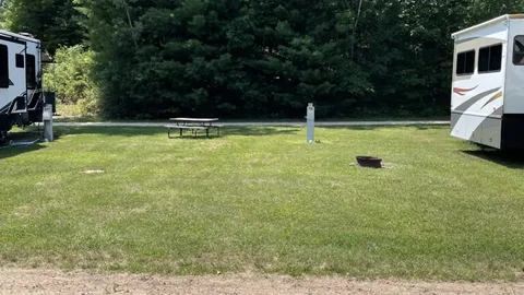 Full Hookup Pull-Through RV Site — image 1 of 1