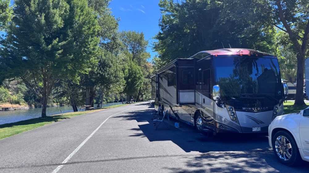 Bridgeview RV Resort, Grants Pass, Oregon - Photo 3