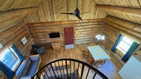 Super Log Cabin — image 2 of 12