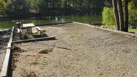 20/30/50 Amp Standard Waterfront RV Site — image 2 of 9